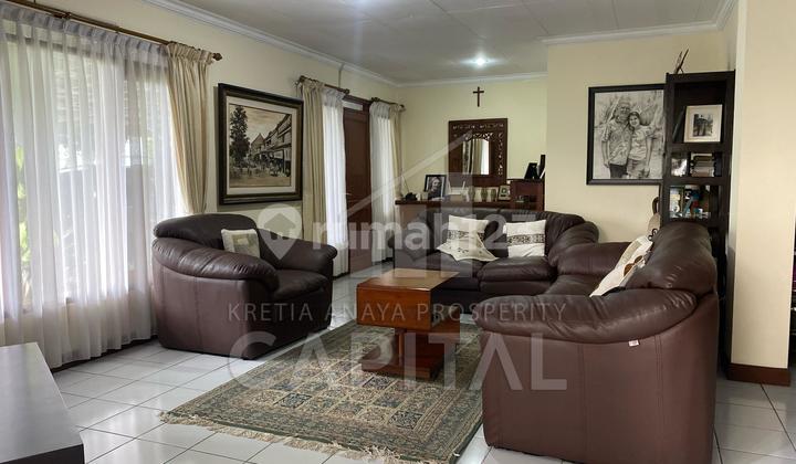 Rumah 6 Bedroom Stunning City And Forest View With Swimming Pool In Dago Bandung