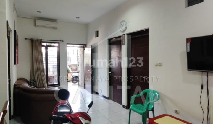 One-Story Ready-to-Occupy House in the Favorite Cluster of Taman Kopo Indah 3 2