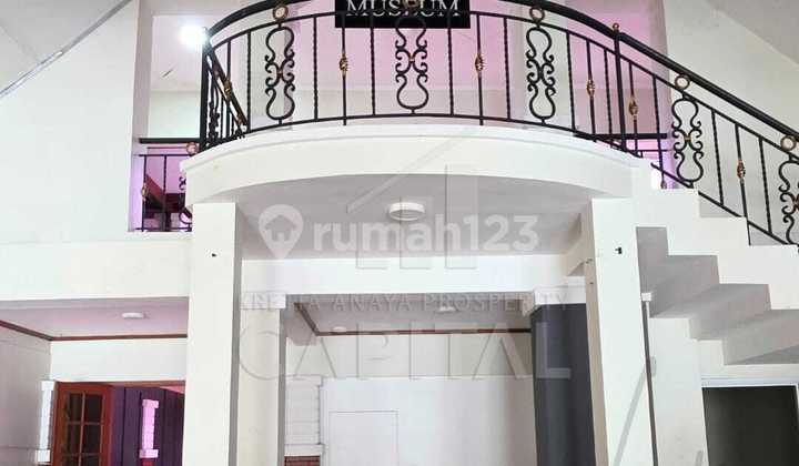 Business Space Suitable for Office or Other Business on Riau Main Road