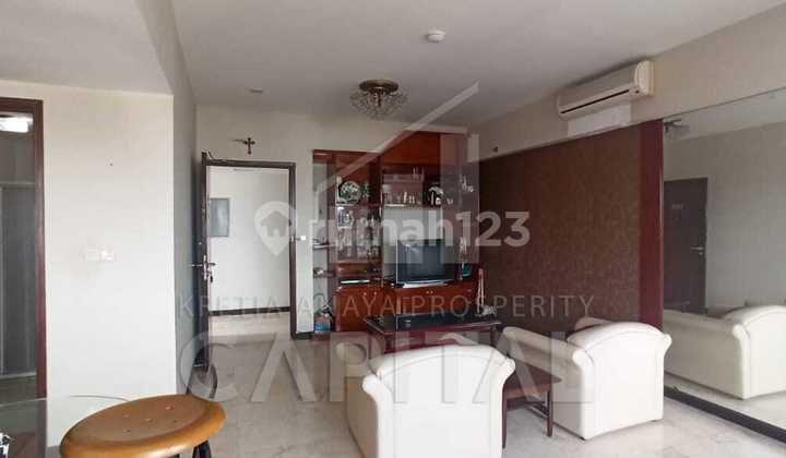 Special Price for a Central City Unit with a Nice View and Fully Furnished Luxury at Braga Citywalk Apartment.
