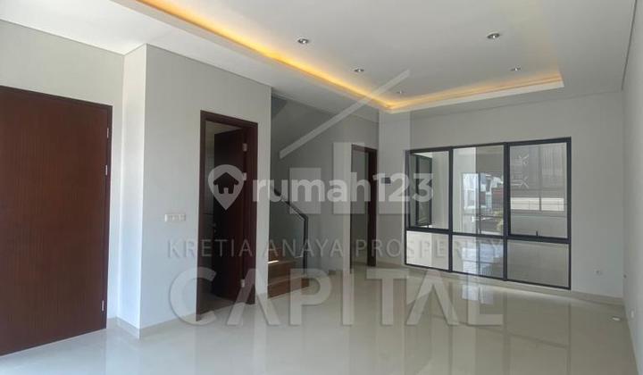 Rumah Tinggal Nyaman Ready 6 Unit di Setraduta Royal Grande