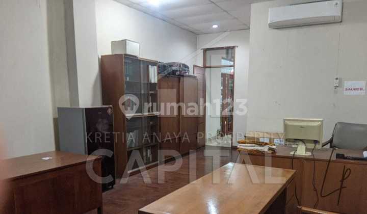 Turun Harga rumah Luas Strategis Cocok Untuk Kantor di Supratman 2