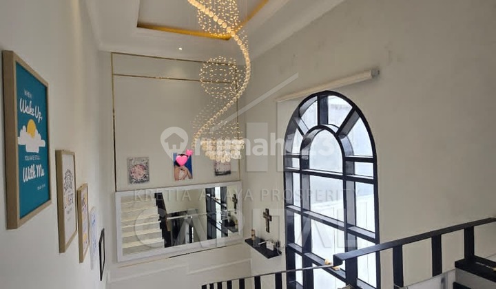 Rumah Baru Lux dengan Design American Modern di Cluster One Gate Gegerkalong