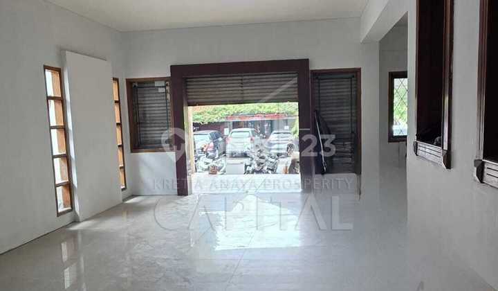 New Business Space, Clean Renovation, Ready to Use in Sayap Riau, Bandung