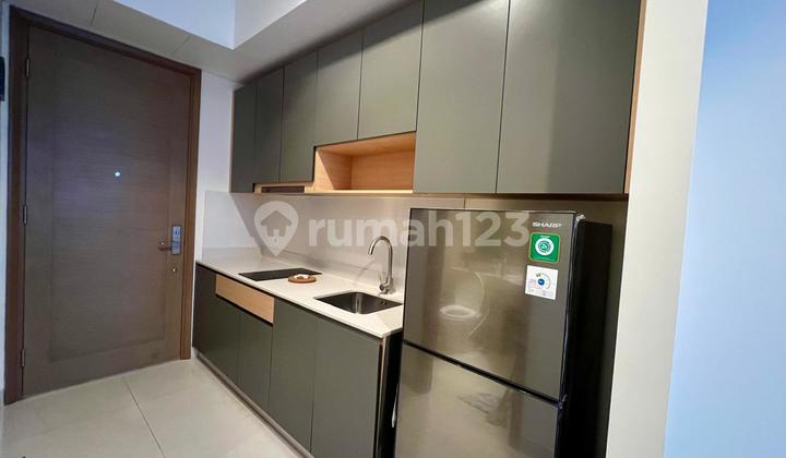 Studio Furnished Apartment Taman Anggrek Residences 2