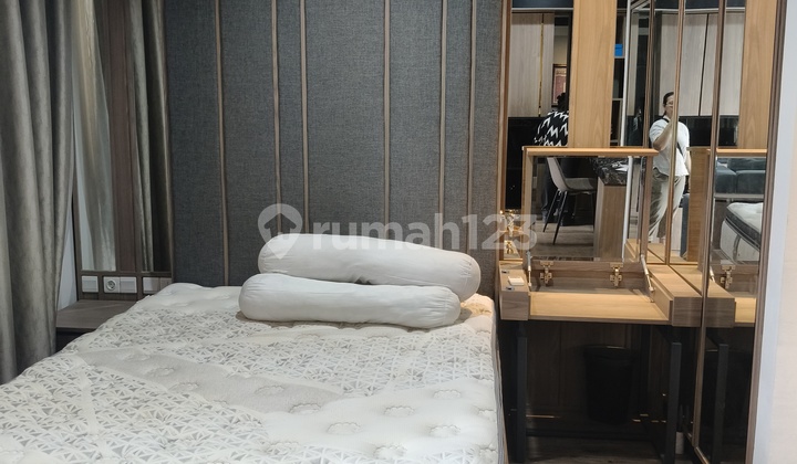 Good One Bedroom Furnished Taman Anggrek Residences 2