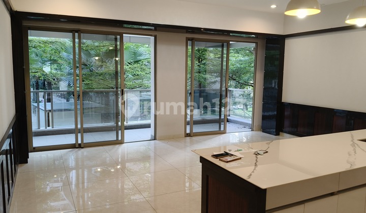 Townhouse Taman Anggrek Residences 2