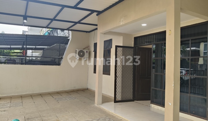 Semifurnish Rumah 2Lantai Taman Permata Buana