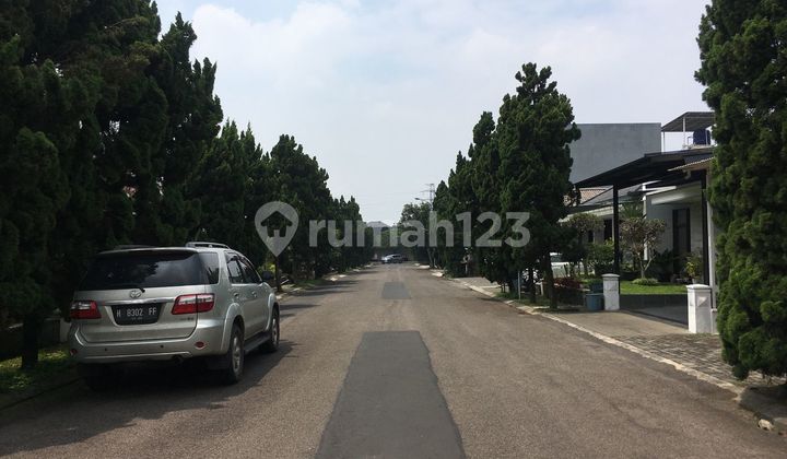RUMAH MEWAH SINGGASANA PRADANA MEKARWANGI. STRTEGIS DEKAT EXIT TOL MOCH TOHA 2