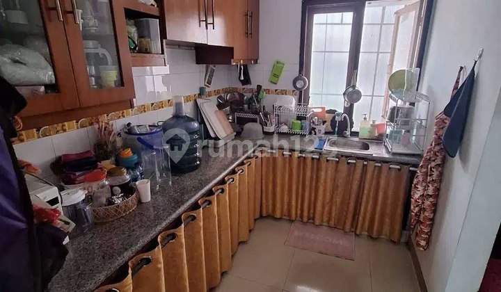 Nice house in the PRV Gegerkalong complex. 2