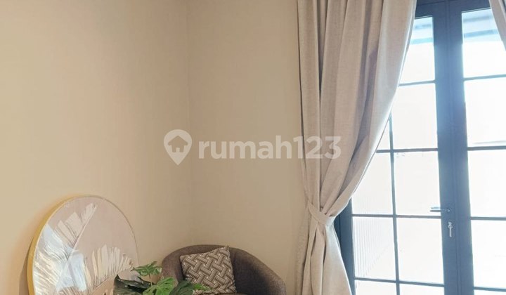 Dijual Rumah Lux 2Lt American Classic di Cluster Favorit Mekarwangi 2