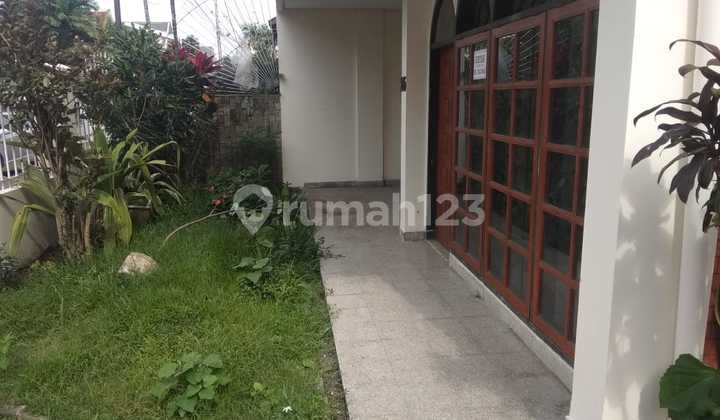 Rumah Siap Huni, Terawat Area Cipaganti Jalan Sejahtra.