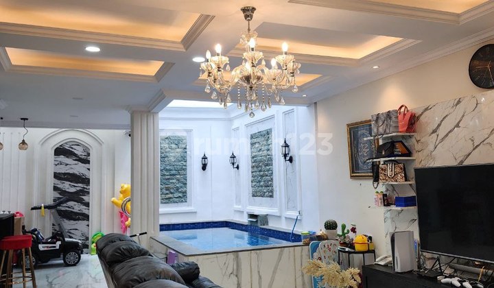 RUMAH LUX KOMPLEK PELANGI ANTAPANI. PRIVATE SWIMMING POOL.  EXCLUSIVE