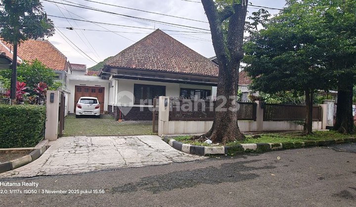 Rumah Belanda Area Riau Martadinata Dekat Lapang Supratman. 1