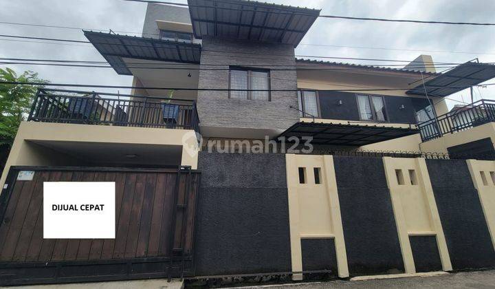 Jual Cepat Rumah 2,5 Lantai Siap Huni Full Furnish Di Komplek Jatiwaringin Bekasi 1