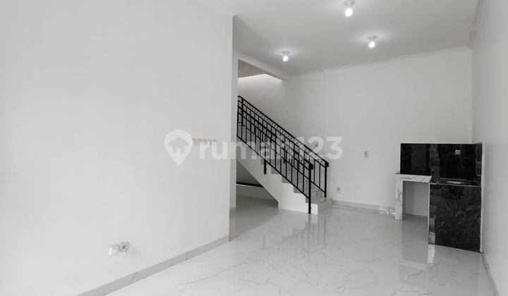 1 Unit Lagi Rumah Baru Design Classic Mewah Dalam Cluster Di Condet Jakarta Timur 4