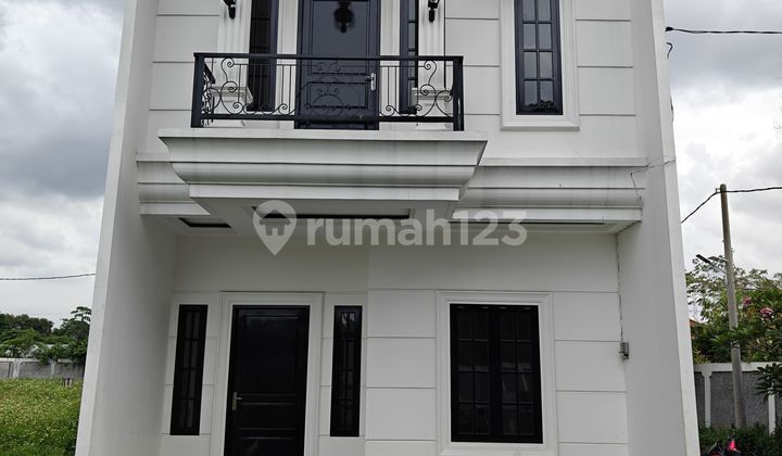 Free Cost Modern Classic House in Strategic Cluster Kramat Jati East Jakarta 1