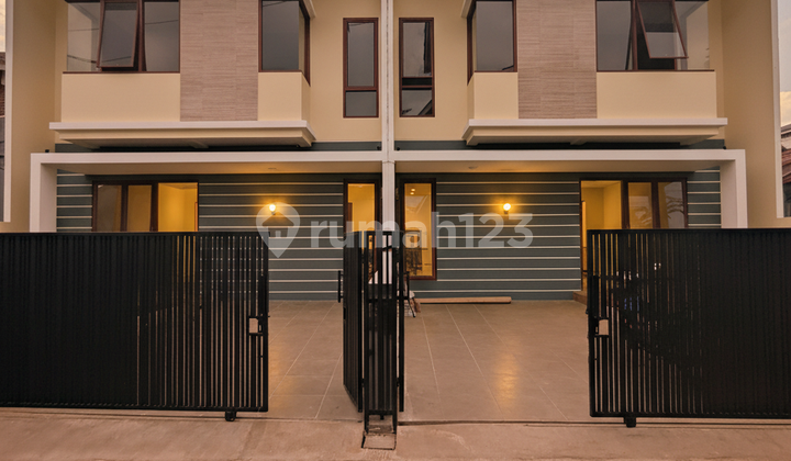 Rumah Baru Non Komplek Dekat dengan Stasiun LRT Cikunir 1 di Jatibening Rumah Baru Non Komplek Dekat dengan Stasiun LRT Cikunir 1 di Jatibening