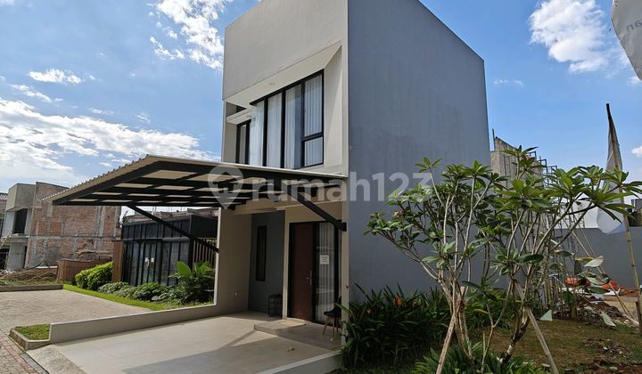 Luxury Tropical Modern Cluster in Cipayung, Strategic Flood-Free Location 2