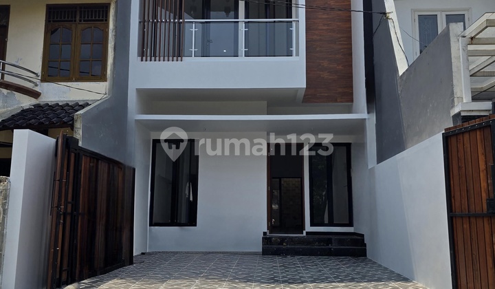 Rumah Modern Minimalis Dalam Komplek Kav Dki Pondok Kelapa Duren Sawit  1