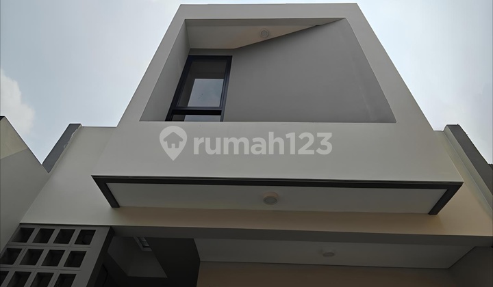 Rumah Baru Modern Minimalis Siap Huni 2 Lt Kayu Putih Rawamangun 2