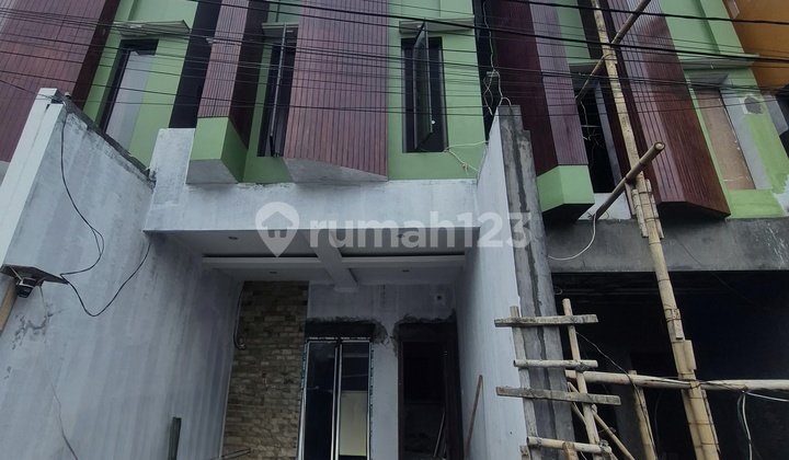 Rumah 3 Lantai High Quality di Utan Kayu Matraman Jakarta Timur 2