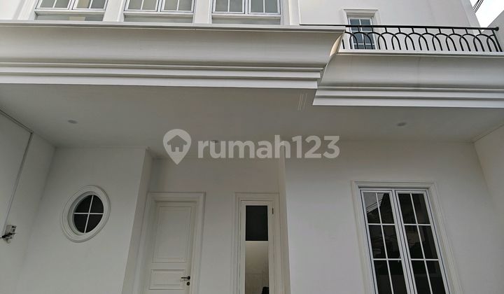 Rumah Baru Design American Classic Jatiwaringin Bekasi Near Jakarta Timur 