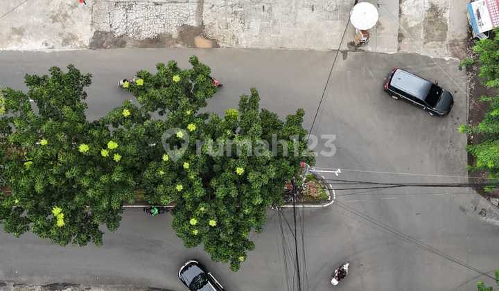 Dijual Rumah dan Tempat Usaha Siap Huni di Duren Sawit Raya 2