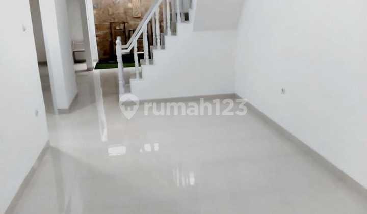 Nice house ready to live in a complex in Pondok Bambu, East Jakarta 2