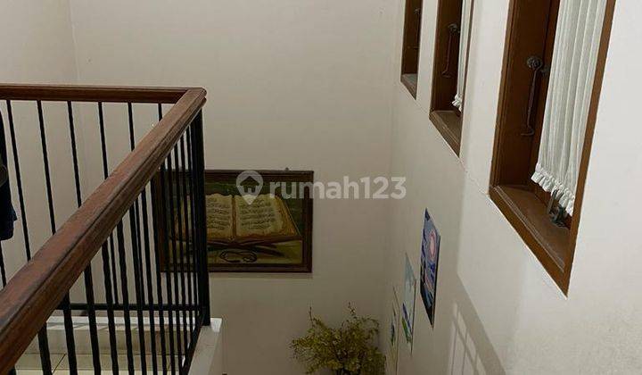 Dijual Rumah Murah Terawat 2 Lantai Dalam Komplek di Cinere Depok 2