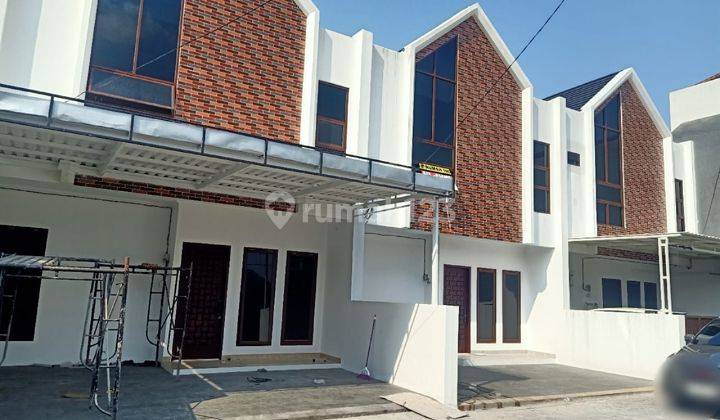 Dijual Rumah Mewah Cantik 2 Lantai Siap Huni di Duren Sawit  2