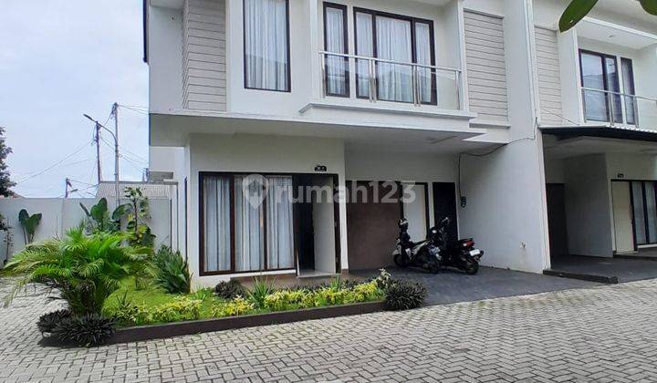 Dijual Rumah Mewah Strategis Dalam Townhouse di Kebagusan 2