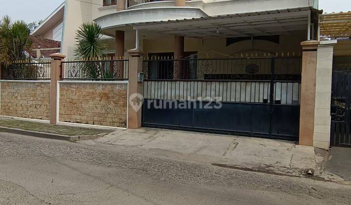 Dijual Rumah Mewah Terawat Siap Huni Dalm Komplek di Jatiwaringin 2