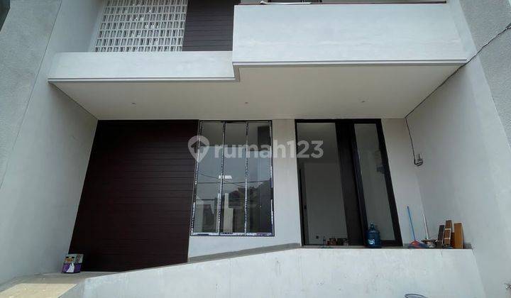 Dijual Rumah Minimalis Modern Siap Huni Dalam Komplek di Cinere 1