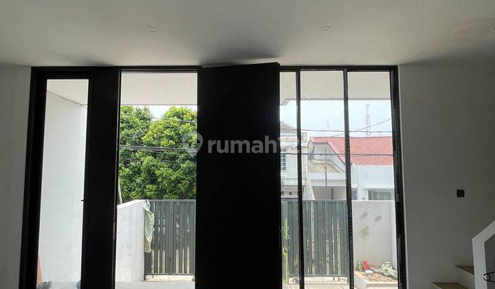 Dijual Rumah Minimalis Modern Siap Huni Dalam Komplek di Cinere 2