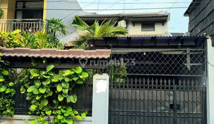 Dijual Rumah Murah Strategis Dalam Komplek di Pondok Kelapa 2