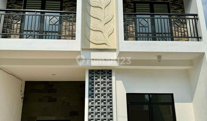 Dijual Rumah Cantik Murah 2 Lantai Strategis di Cinere Depok 2