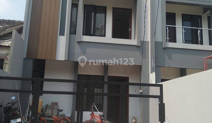 Rumah Murah Siap Huni Semi Industrial Style di Cinere Depok 2