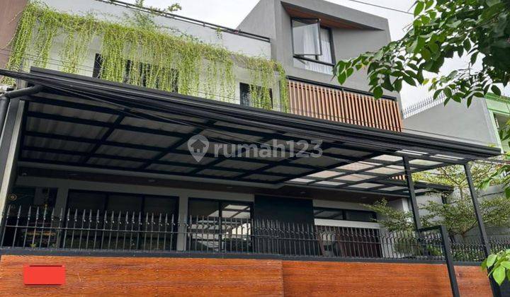 Rumah Mewah Siap Huni With Pool dekat Al Azhar di Rawamangun 1