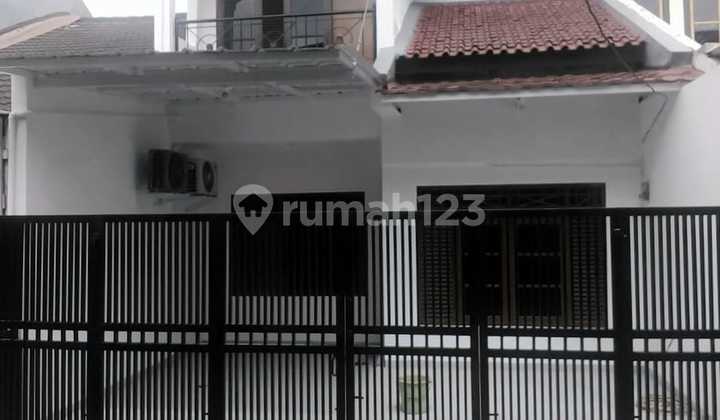Rumah Bagus siap huni dalam Komplek di Pondok Bambu Jkarta Timur Rumah Bagus siap huni dalam Komplek di Pondok Bambu Jkarta Timur