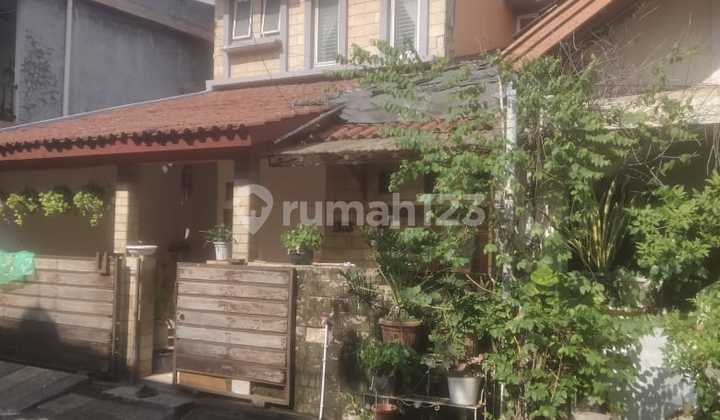 Rumah bagus siap huni hook 2,5 Lantai di Jatibening pondok gede Rumah bagus siap huni hook 2,5 Lantai di Jatibening pondok gede