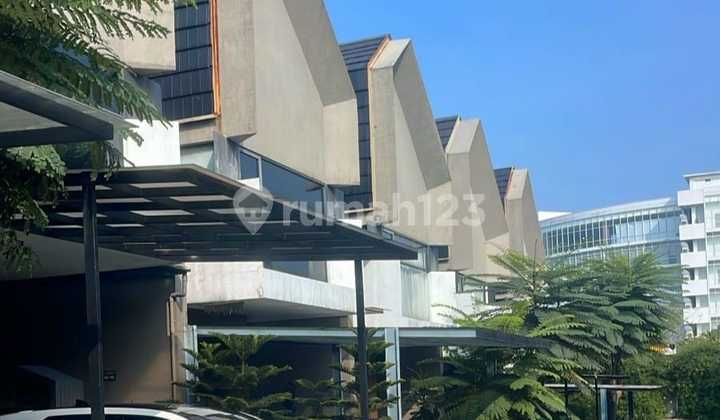 Turun Harga Rumah Bagus Siap Huni Dalam Townhouse di Bambu Apus