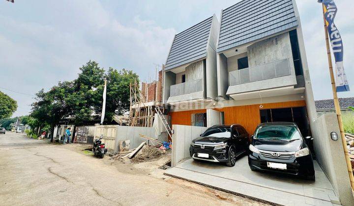 Rumah mewah bergaya trofical modern akses tol di jati warna  2