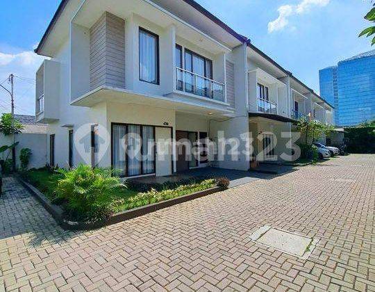 Dijual Rumah Mewah Strategis Dalam Townhouse di Kebagusan 1