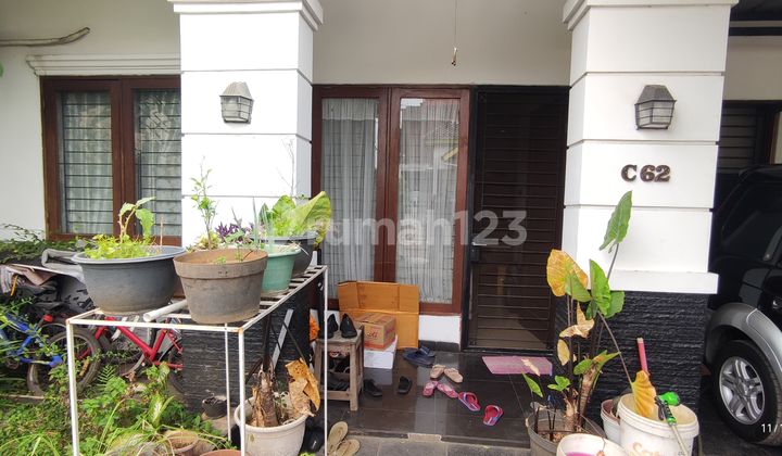Rumah murah siap huni 2 lantai di komplek Cikunir Jatibening 2
