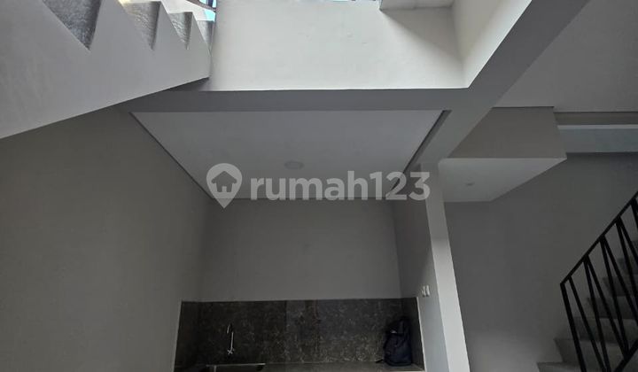 Turun Harga Rumah Baru Minimalis Siap Huni 2 Lantai di Kayu Putih 2