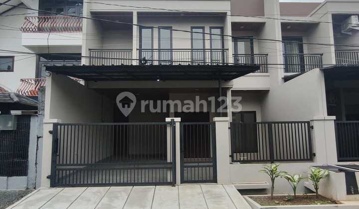 Rumah Baru Siap Huni Dalam Komplek di Pondok Kelapa Jakarta Timur Rumah Baru Siap Huni Dalam Komplek di Pondok Kelapa Jakarta Timur