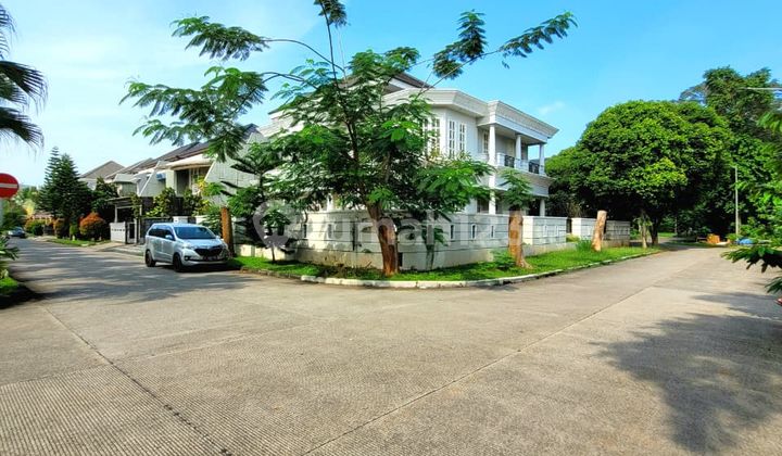Ready-to-Occupy Luxury House Furnished in a Complex in East Bekasi 2