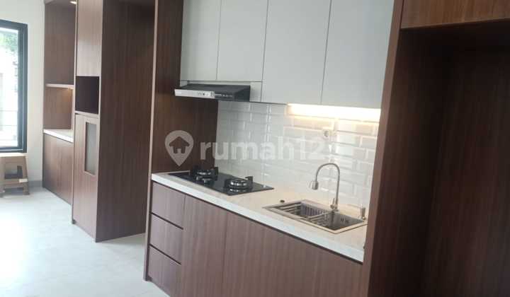 New 3-Storey Luxury House Ready to Occupied in Duren Sawit, East Jakarta 2