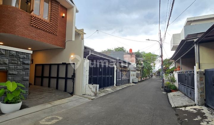 Rumah Baru Mewah Design Modern Natural Tropis di Cipinang Timur 2